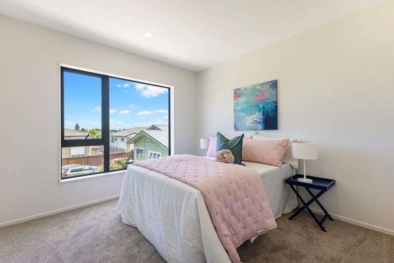 Photo of property in 16d Grande Vue Road, Papatoetoe, Auckland, 2025