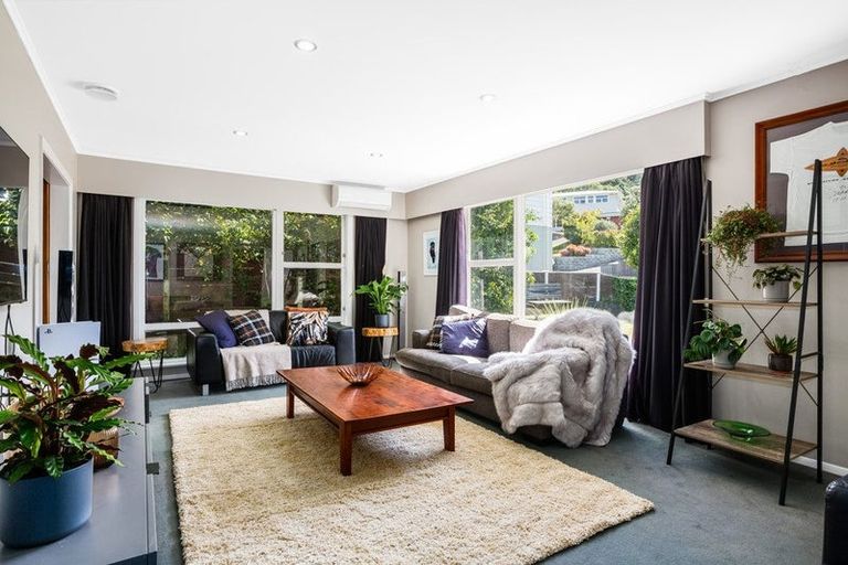 Photo of property in 75 Larsen Crescent, Tawa, Wellington, 5028