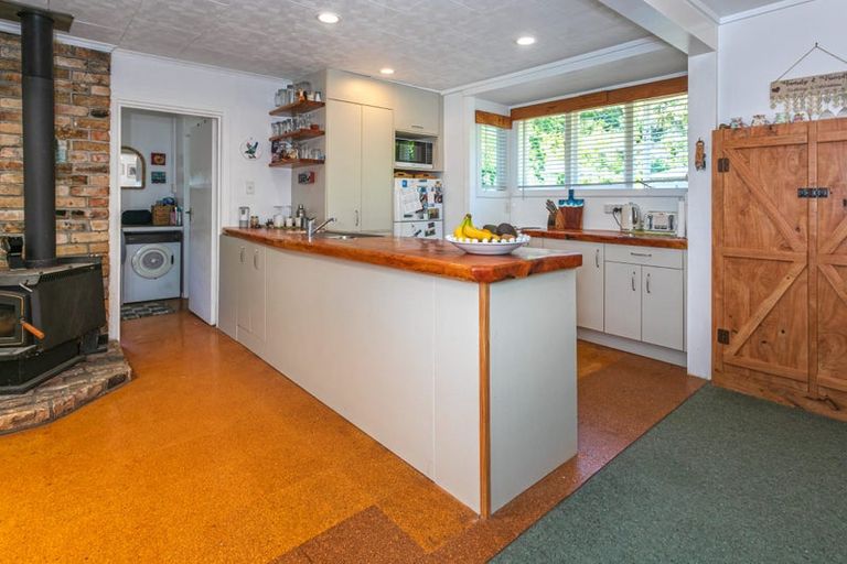 Photo of property in 15 Pohue Creek Road, Waiomu, Thames, 3575