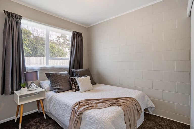 Photo of property in 3/68 Rua Road, Glen Eden, Auckland, 0602