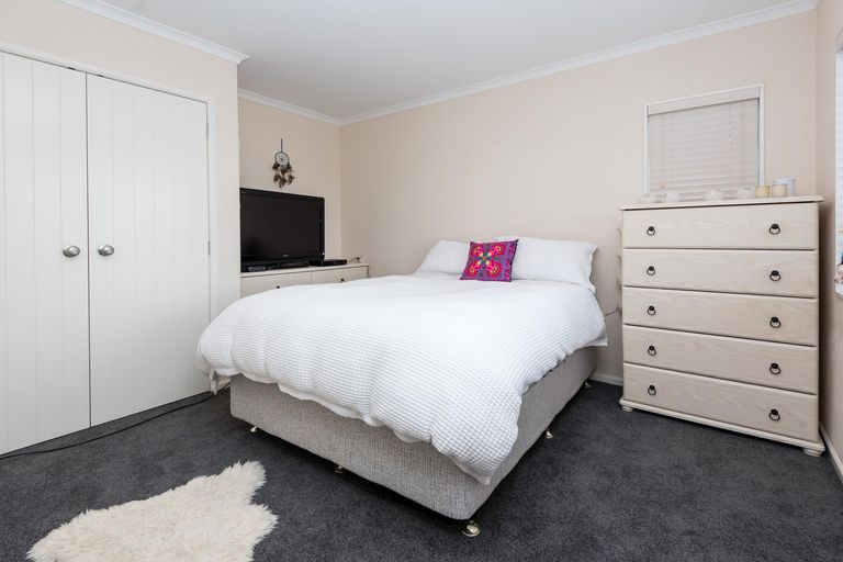 Photo of property in 10 Briar Vale Place, Flat Bush, Auckland, 2016