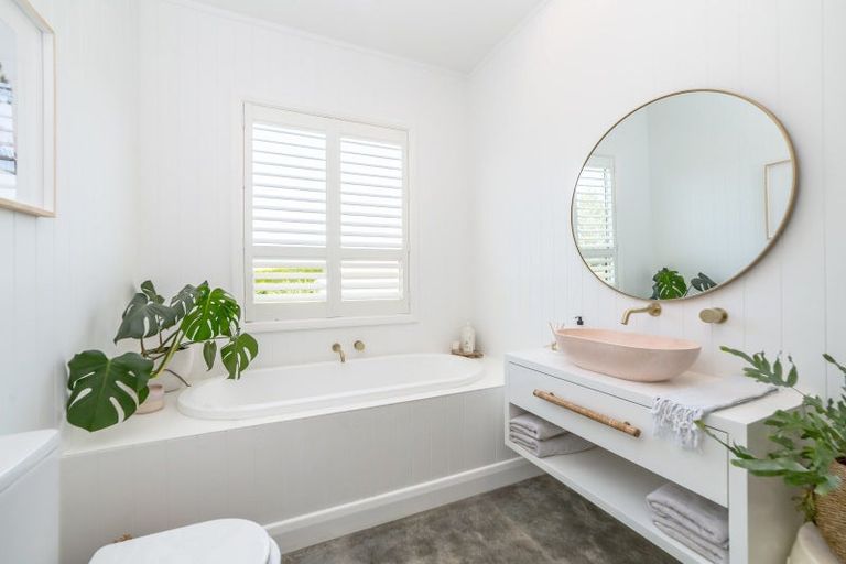 Photo of property in 194 Wood Street, Woodside, Greytown, 5794