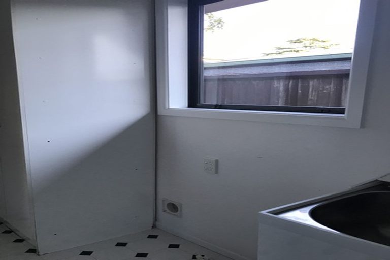 Photo of property in 5 Rhyl Place, Bryndwr, Christchurch, 8053