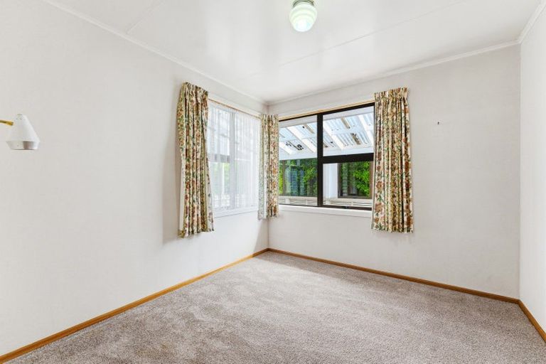 Photo of property in 106 Mclean Street, Woodville, 4920