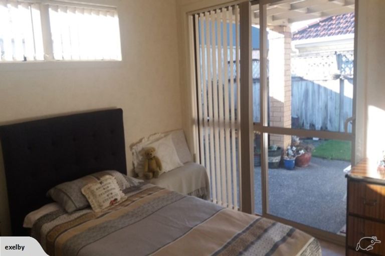 Photo of property in 17 Sovereign Isle Lane, Rototuna, Hamilton, 3210