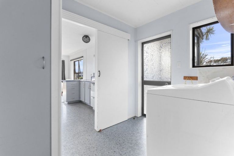 Photo of property in 5 Dillon Drive, Bell Block, New Plymouth, 4312