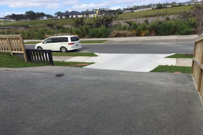 Photo of property in 55 Pitoitoi Drive, Riverhead, 0820