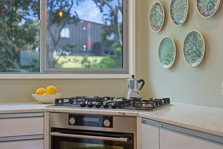 Photo of property in 93b The Esplanade, Raumati South, Paraparaumu, 5032