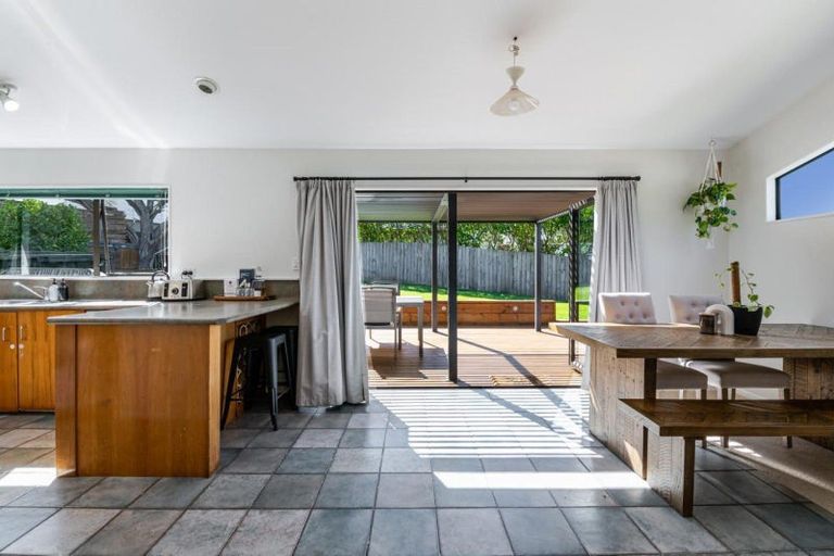 Photo of property in 540 Whangaparaoa Road, Stanmore Bay, Whangaparaoa, 0932