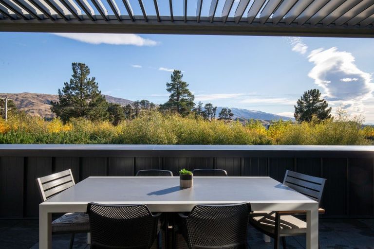 Photo of property in 8 Silverstone Drive, Cromwell, 9384