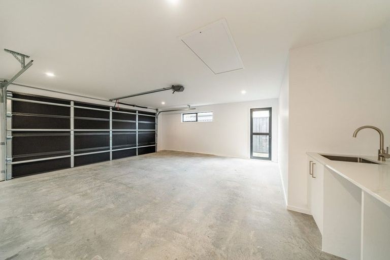 Photo of property in 4 Mcmillan Lane, Wallaceville, Upper Hutt, 5018