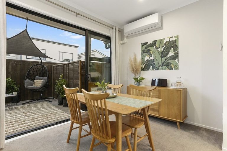 Photo of property in 7 Sacred Kingfisher Road, Hobsonville, Auckland, 0616