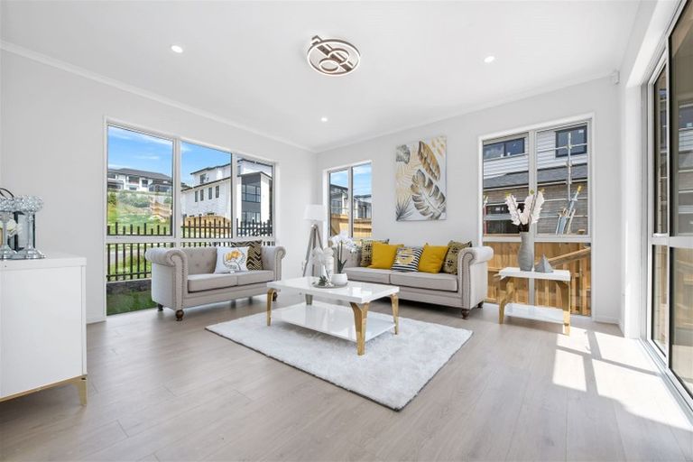Photo of property in 46 Elevation Street, Flat Bush, Auckland, 2019