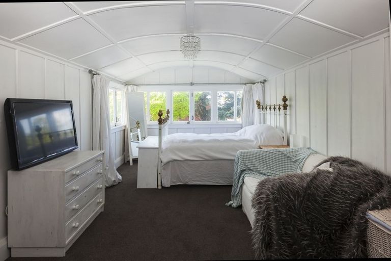 Photo of property in 96 Jeffreys Road, Fendalton, Christchurch, 8052