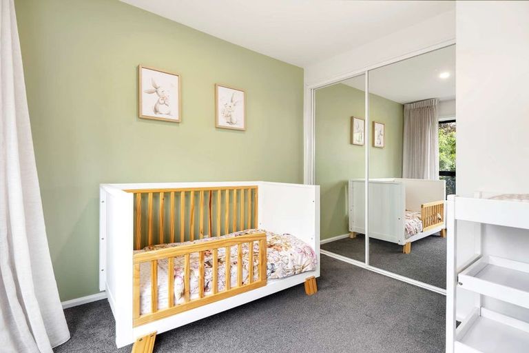 Photo of property in 53 Woodbury Street, Russley, Christchurch, 8042