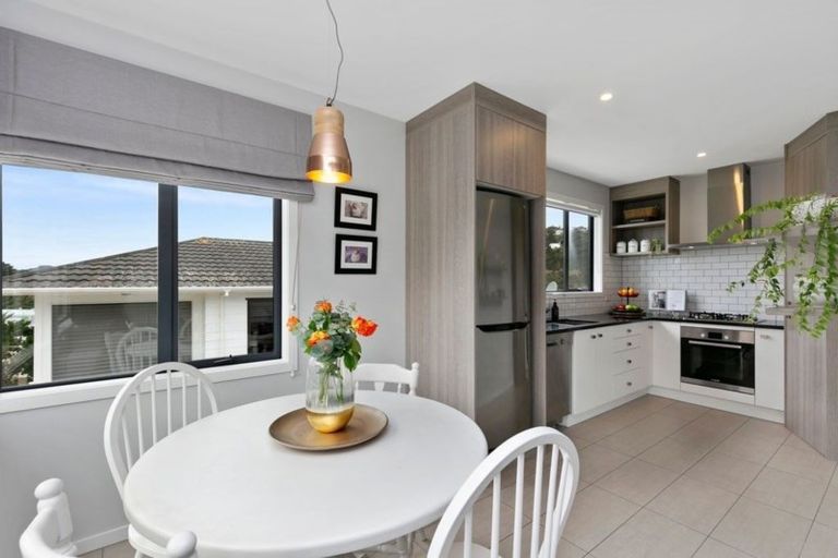 Photo of property in 15 Hindmarsh Street, Johnsonville, Wellington, 6037