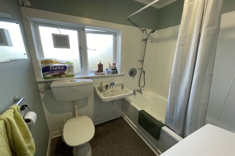 Photo of property in 27 Hornsey Road, Melrose, Wellington, 6023