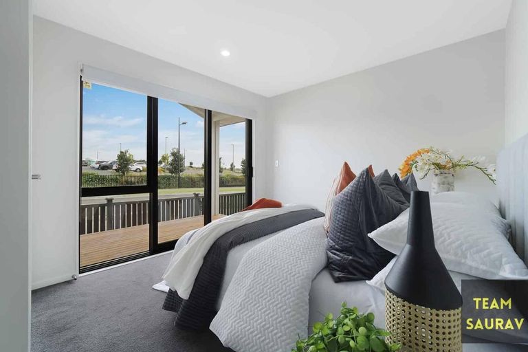 Photo of property in 8 Rorotu Avenue, Karaka, Papakura, 2113