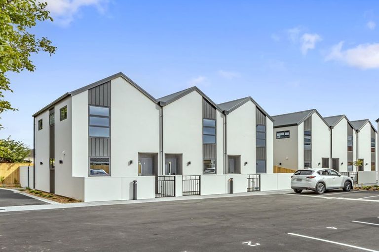 Photo of property in 9a/1 Maronan Street, Woolston, Christchurch, 8023