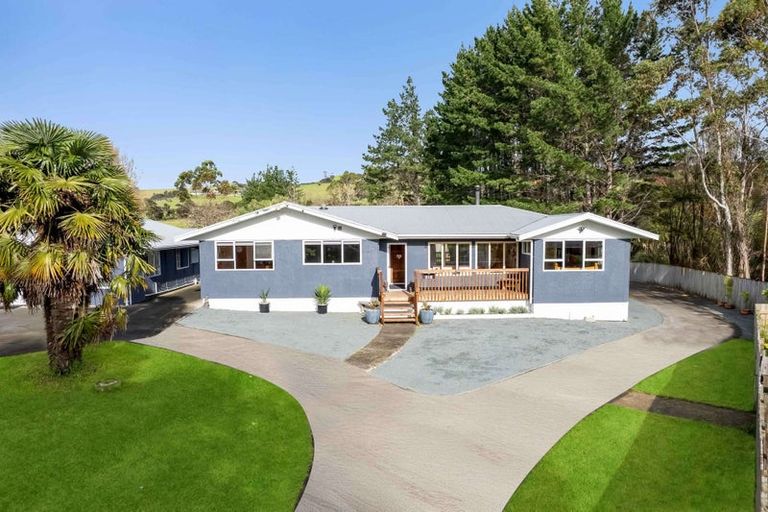 Photo of property in 318 Inland Road, Helensville, 0875