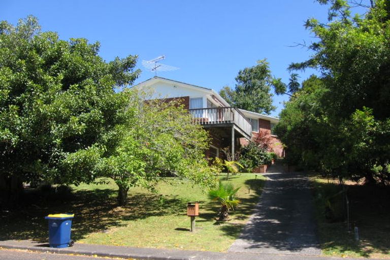 Photo of property in 122 Canongate Street, Birkdale, Auckland, 0626
