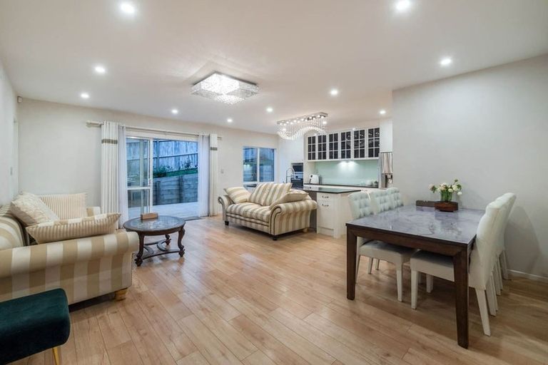 Photo of property in 216e Metcalfe Road, Ranui, Auckland, 0612
