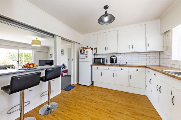 Photo of property in 2e Fraser Road, Papatoetoe, Auckland, 2025