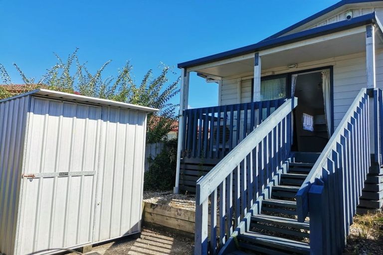 Photo of property in 43 Walworth Avenue, Pakuranga Heights, Auckland, 2010