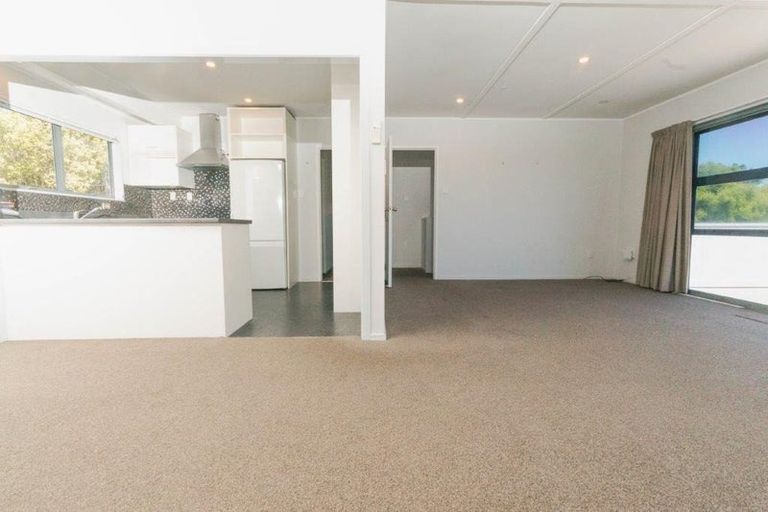 Photo of property in 63 Kirby Street, Glendene, Auckland, 0602