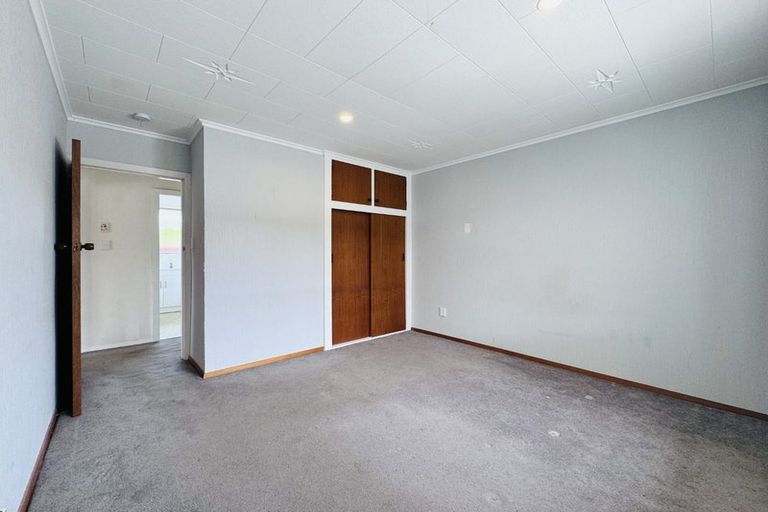 Photo of property in 2/290 Avonhead Road, Avonhead, Christchurch, 8042