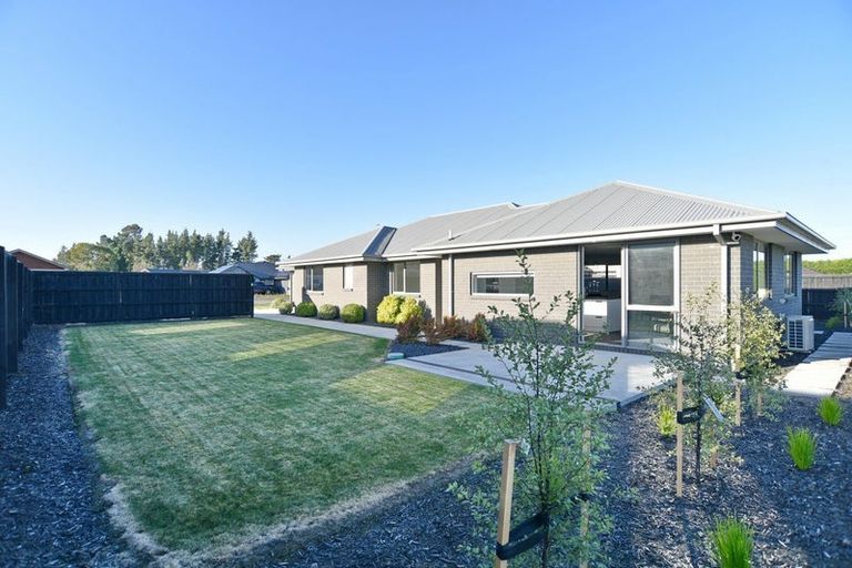 Photo of property in 36 Plover Avenue, Amberley, 7410