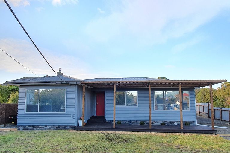 Photo of property in 26 Michael Road, Paraparaumu Beach, Paraparaumu, 5032