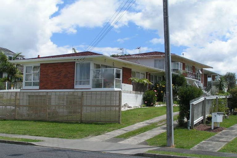 Photo of property in 3/7 Onepoto Road, Hauraki, Auckland, 0622