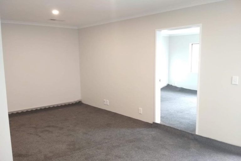 Photo of property in 47 Melksham Drive, Churton Park, Wellington, 6037