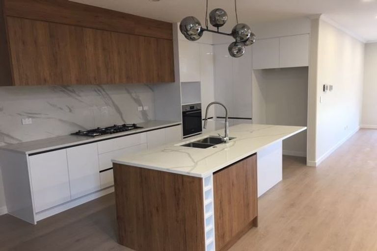 Photo of property in 30 Lime Hill Rise, Flat Bush, Auckland, 2019