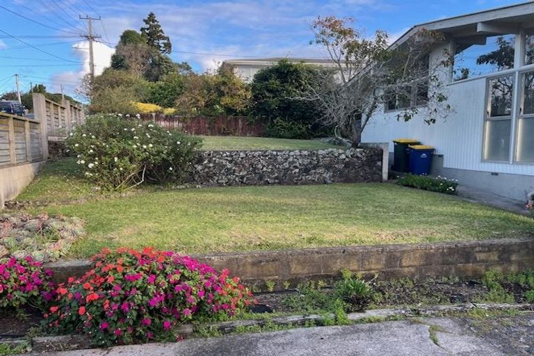 Photo of property in 24 Stanley Road, Glenfield, Auckland, 0629