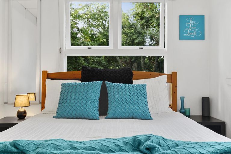 Photo of property in 221 Godley Road, Titirangi, Auckland, 0604