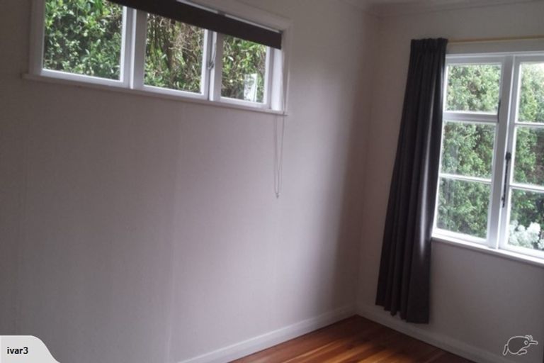 Photo of property in 7 Dominion Park Street, Johnsonville, Wellington, 6037