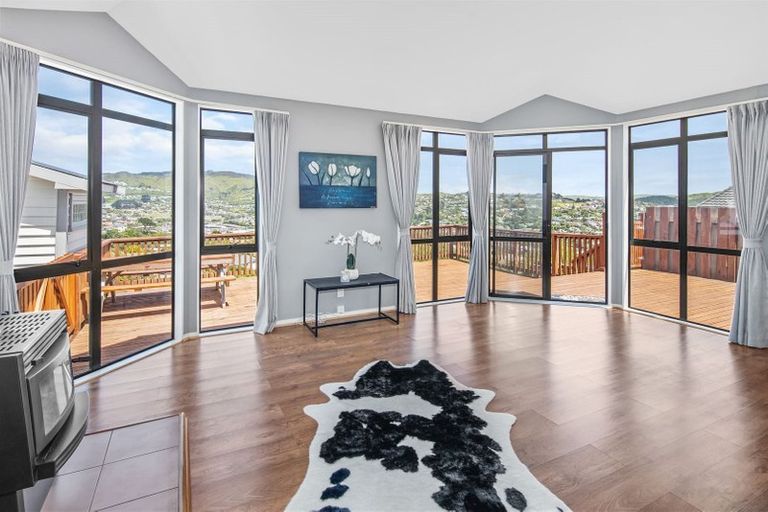 Photo of property in 19a Pelorous Street, Paparangi, Wellington, 6037