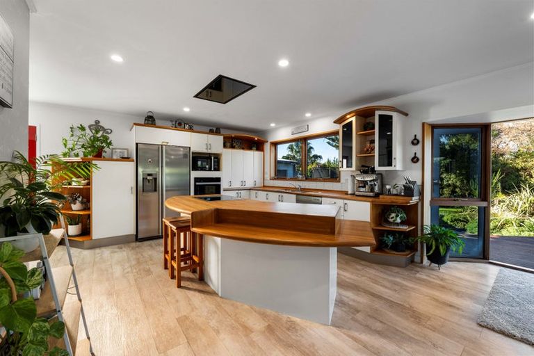 Photo of property in 20 Patterson Road, Hurworth, New Plymouth, 4371