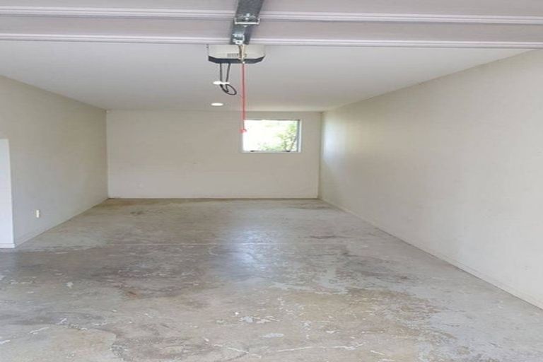 Photo of property in 3/1 Gracechurch Drive, Flat Bush, Auckland, 2016