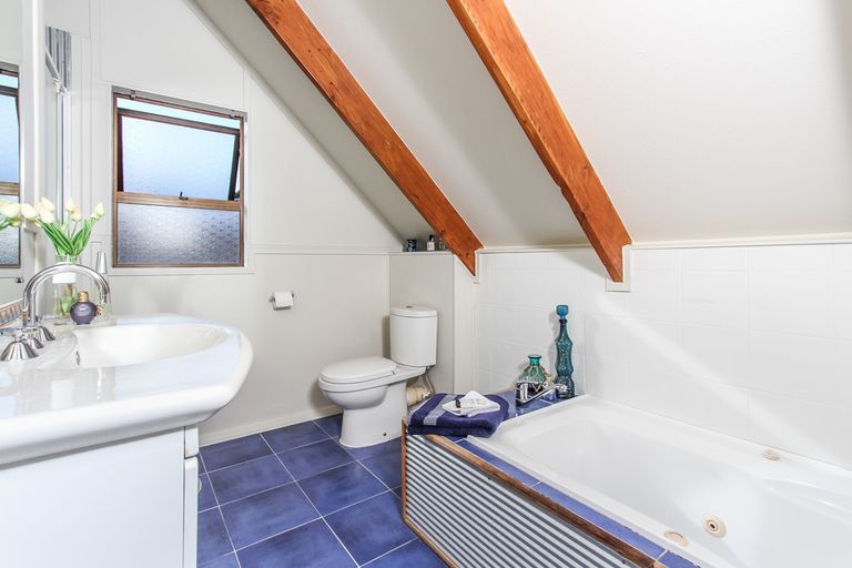 Photo of property in 3/427 Don Buck Road, Massey, Auckland, 0614