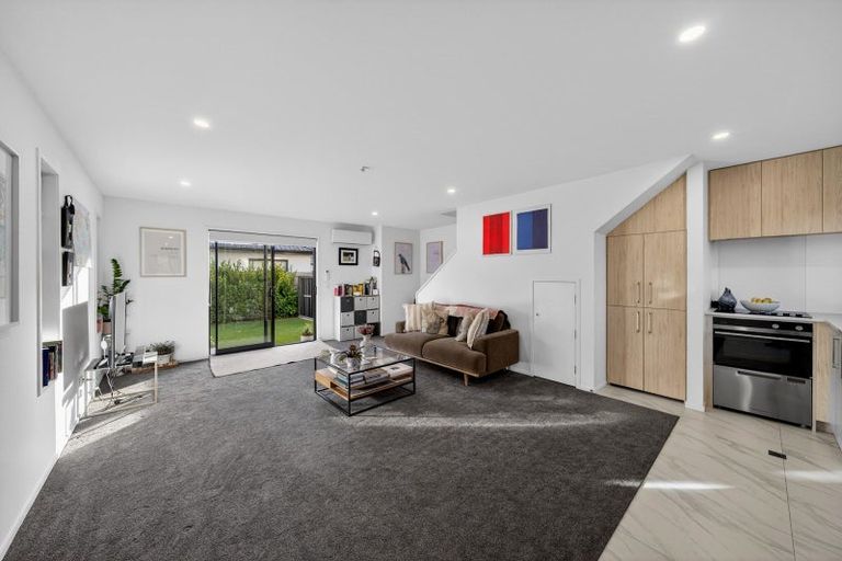 Photo of property in 4/8 Matata Place, Dallington, Christchurch, 8061