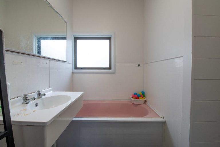 Photo of property in 73 Kea Street, Selwyn Heights, Rotorua, 3015