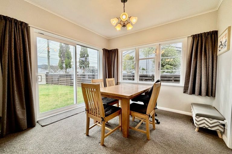 Photo of property in 1 Russell Street, Waterloo, Lower Hutt, 5011