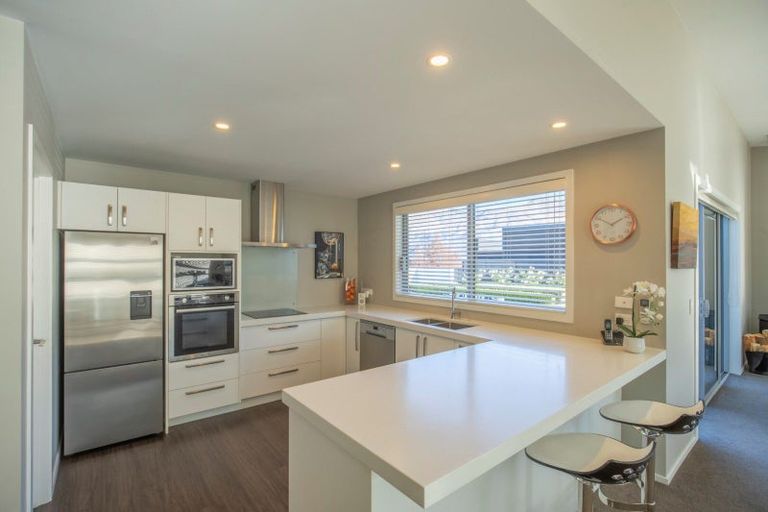 Photo of property in 36 Minaret Ridge, Wanaka, 9305