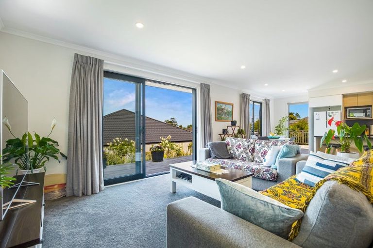 Photo of property in 5 St Julia Court, Helensville, 0800