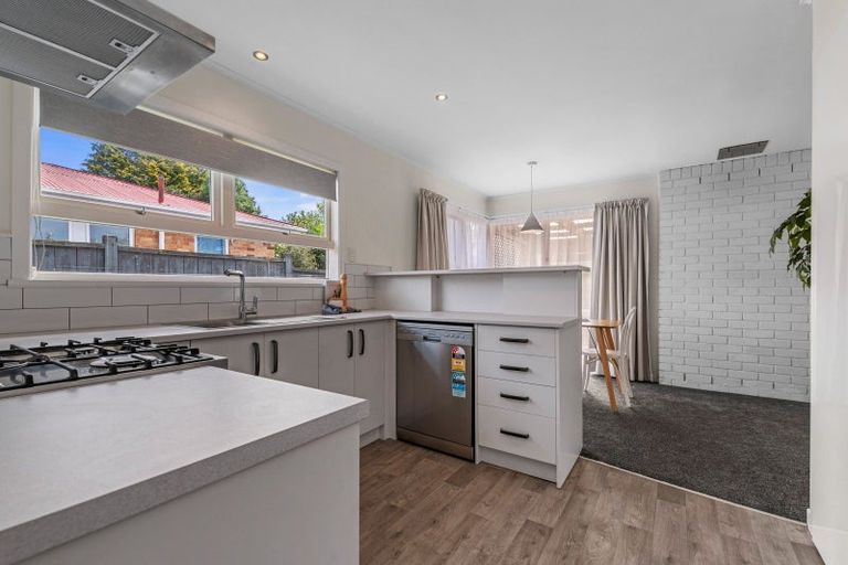 Photo of property in 5 Norrie Place, Hillcrest, Rotorua, 3015