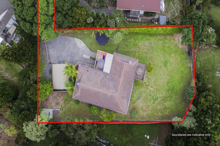 Photo of property in 10 Glenbervie Crescent, Massey, Auckland, 0614