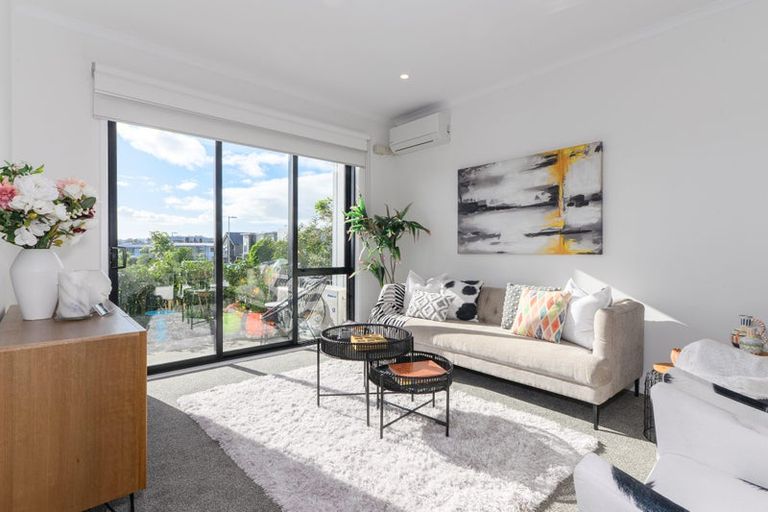 Photo of property in 34 Nugget Avenue, Hobsonville, Auckland, 0616